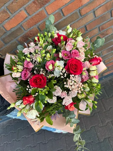 Kwiaciarnia "Pogodna"